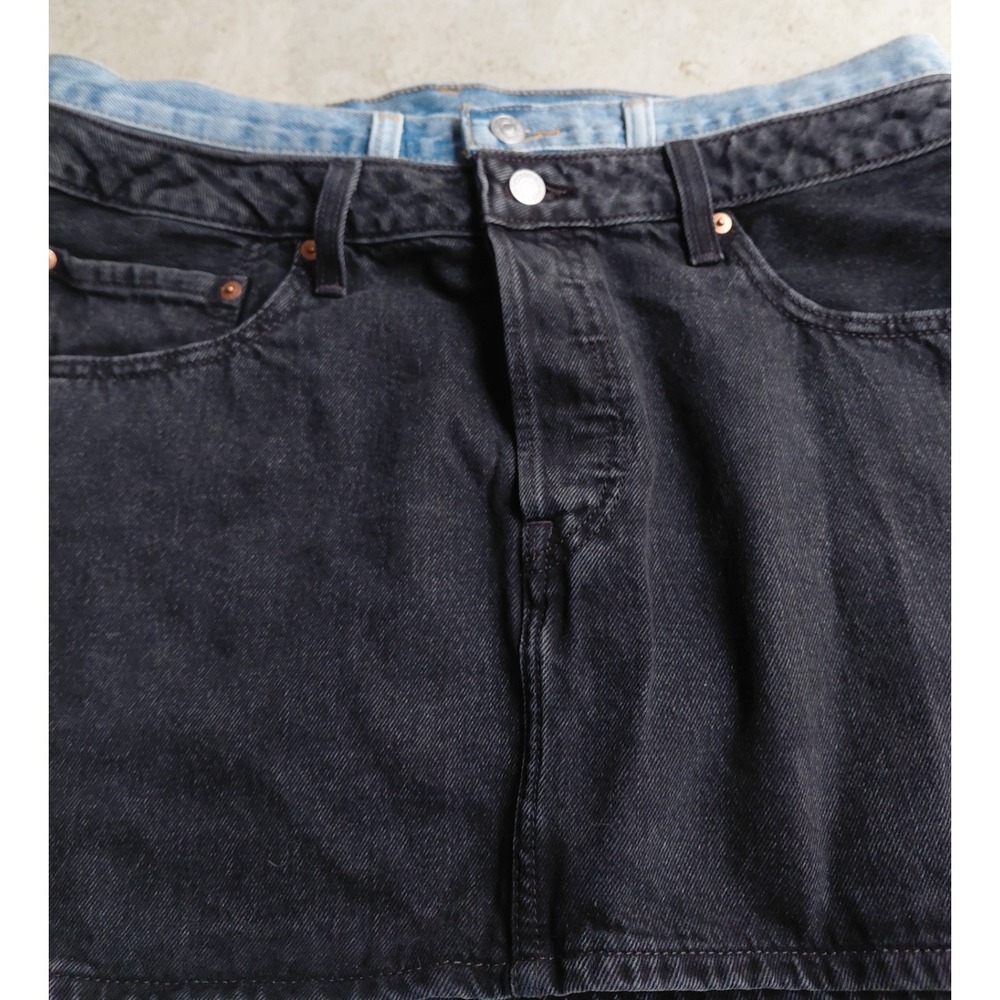 Levi's Women's Size 33 Icon Mini Skirt Double Waist Black Wash Light Button Fly